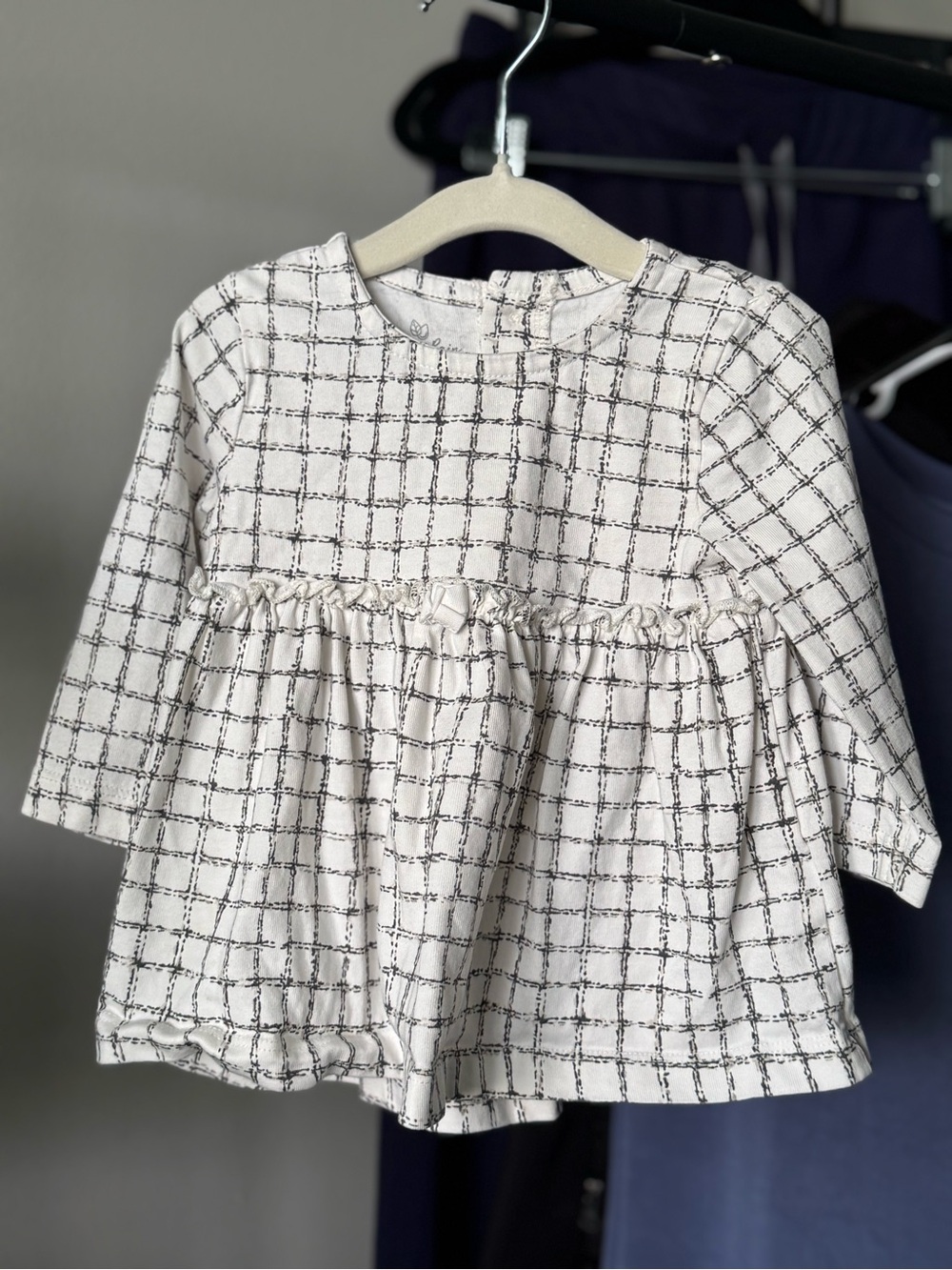 +NWOT Oliver & Rain Baby Girl Organic Grid Print Ruffle Peplum Top 9M